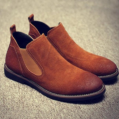 CHELSEA BOOTS